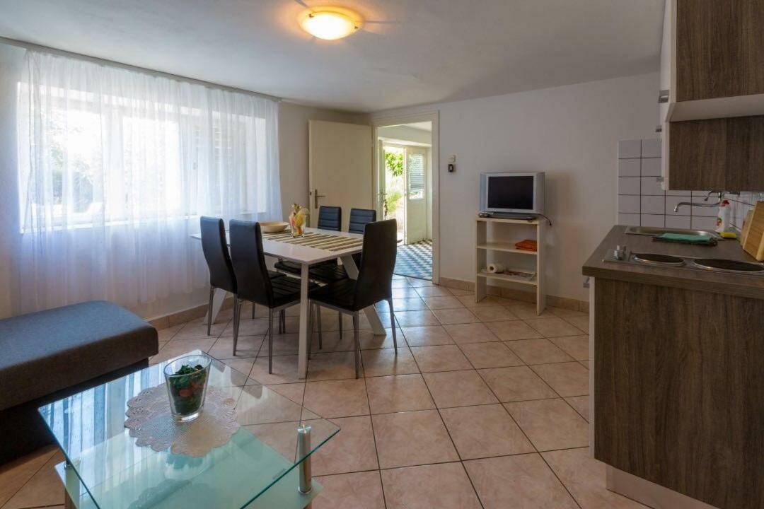 Apartment Dvorska Crikvenica Exterior foto